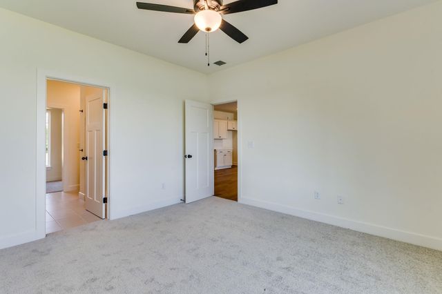 5558 Wandering Way, Maize, KS 67101