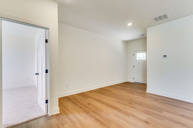 5558 Wandering Way, Maize, KS 67101