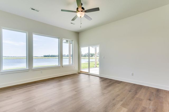 5558 Wandering Way, Maize, KS 67101