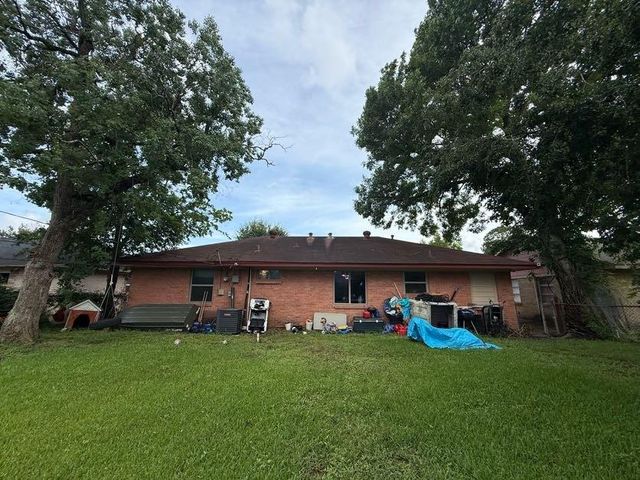 3013 Cedarcrest Drive, Pasadena, TX 77503