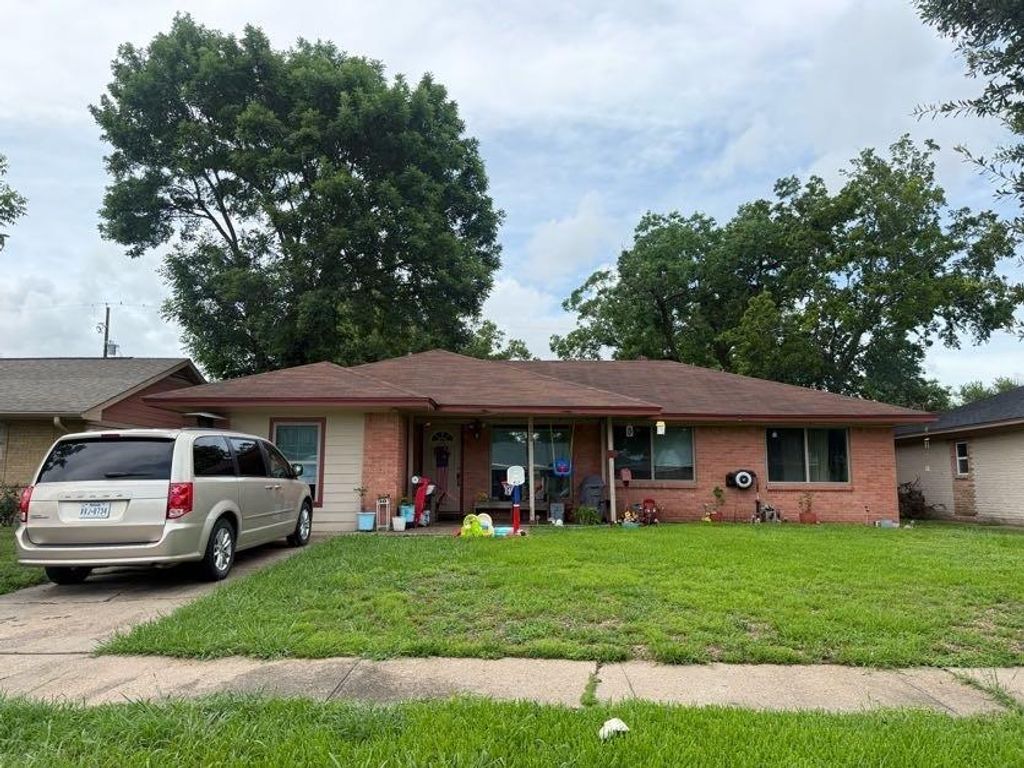 3013 Cedarcrest Drive, Pasadena, TX 77503