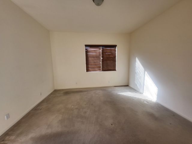 8 BAJADA PL, Santa Fe, NM 87508