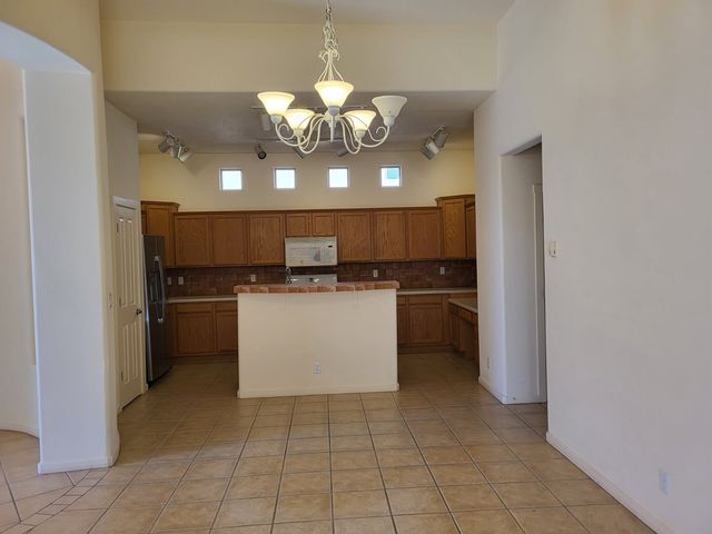 8 BAJADA PL, Santa Fe, NM 87508