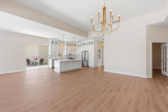 283 Kelsey Park Circle, Palm Beach Gardens, FL 33410