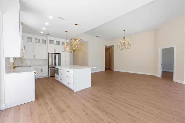 283 Kelsey Park Circle, Palm Beach Gardens, FL 33410