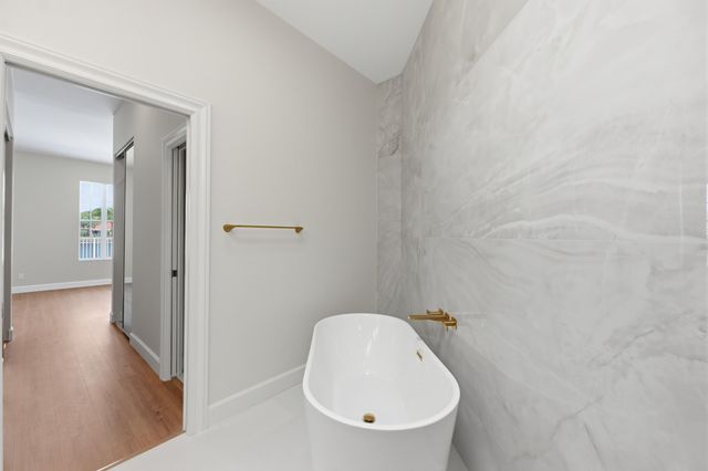 283 Kelsey Park Circle, Palm Beach Gardens, FL 33410