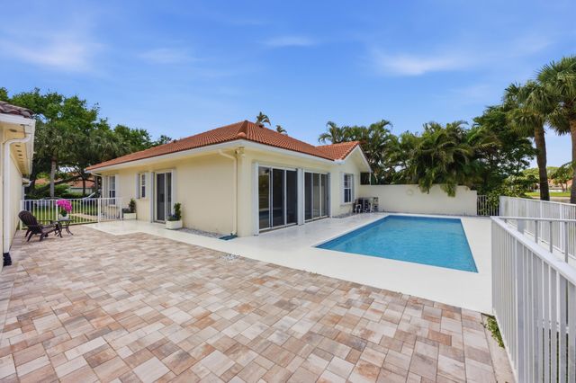 283 Kelsey Park Circle, Palm Beach Gardens, FL 33410