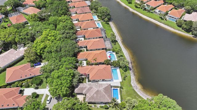 283 Kelsey Park Circle, Palm Beach Gardens, FL 33410