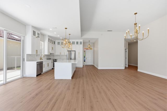 283 Kelsey Park Circle, Palm Beach Gardens, FL 33410