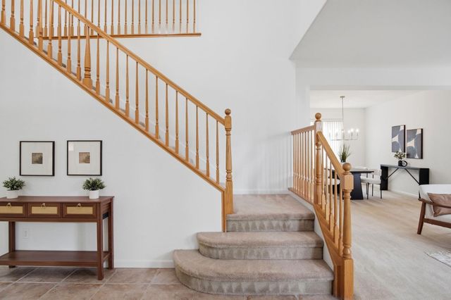 4230 Eveningside Ln, Tracy, CA 95377