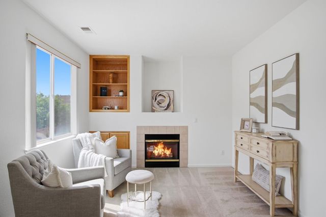 4230 Eveningside Ln, Tracy, CA 95377