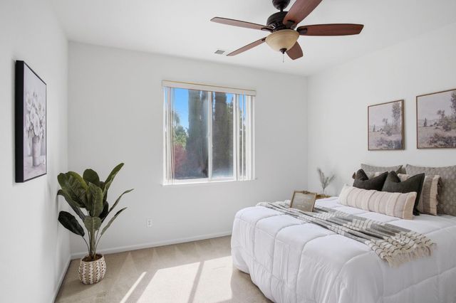 4230 Eveningside Ln, Tracy, CA 95377