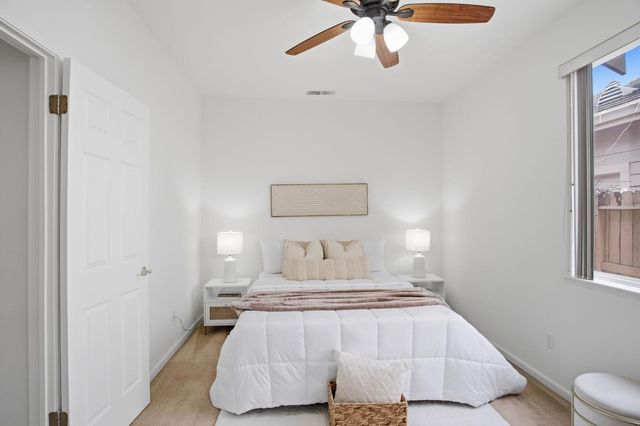 4230 Eveningside Ln, Tracy, CA 95377