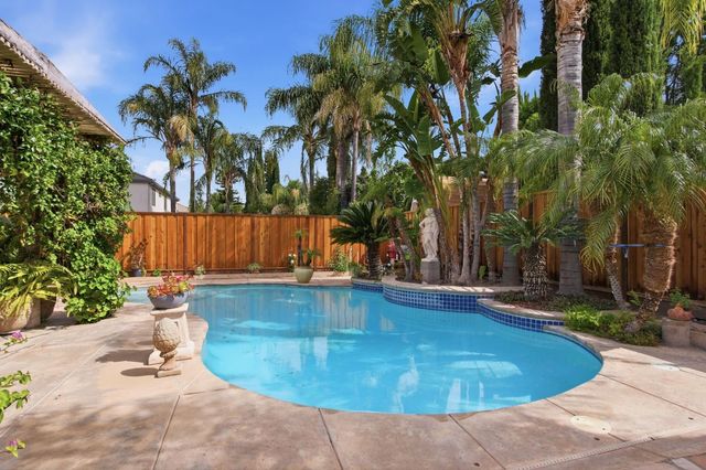 4230 Eveningside Ln, Tracy, CA 95377
