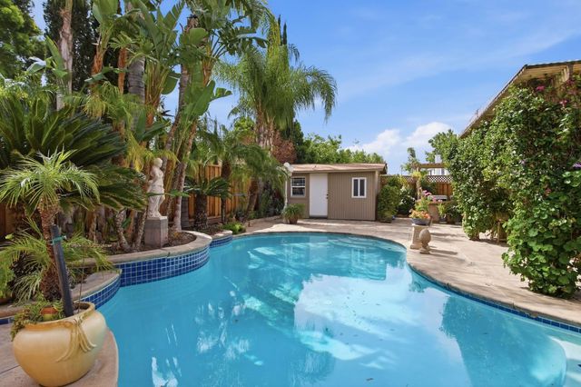 4230 Eveningside Ln, Tracy, CA 95377