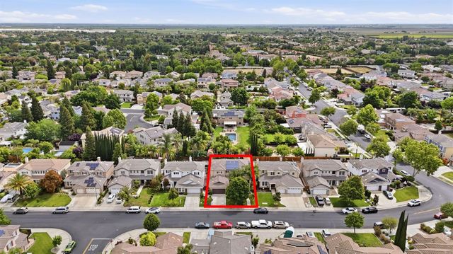 4230 Eveningside Ln, Tracy, CA 95377