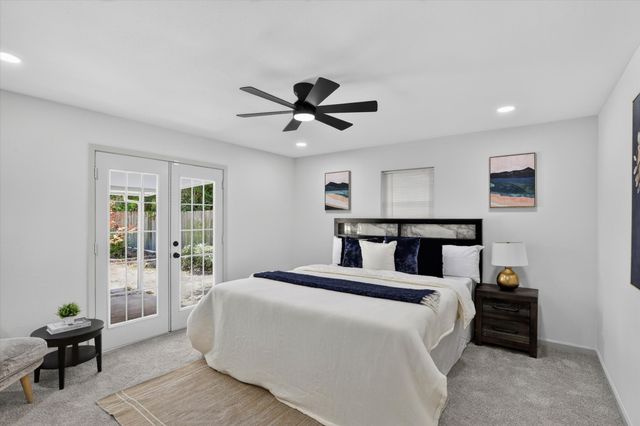 1207 College Oaks Drive, Arlington, TX 76010