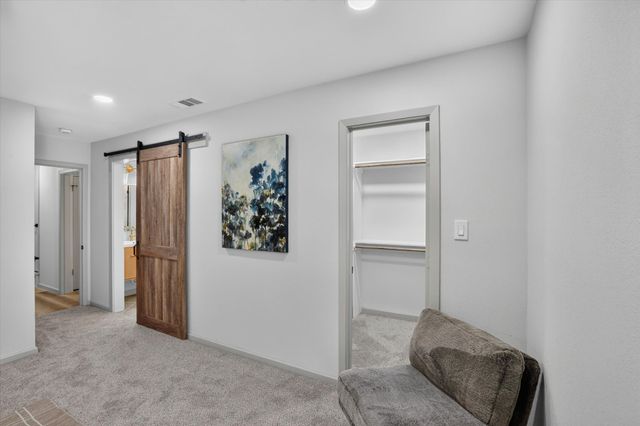 1207 College Oaks Drive, Arlington, TX 76010