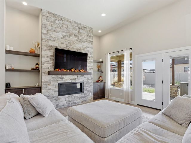 2185 Mescalero Avenue, Grand Junction, CO 81507