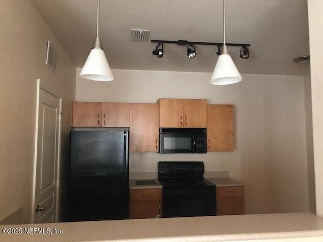 8290 GATE Parkway W, 1415, Jacksonville, FL 32216