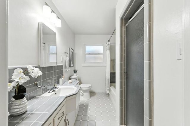 472 Emerald Avenue, San Carlos, CA 94070