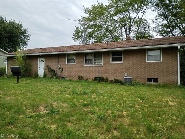 2435 Ravenna Avenue, East Canton, OH 44730
