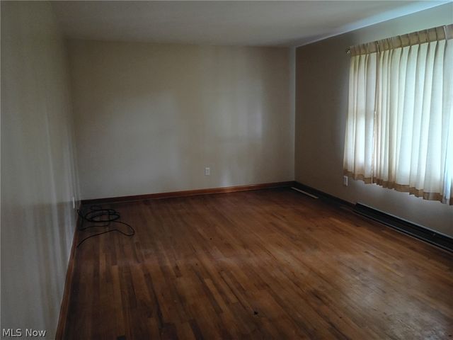 2435 Ravenna Avenue, East Canton, OH 44730
