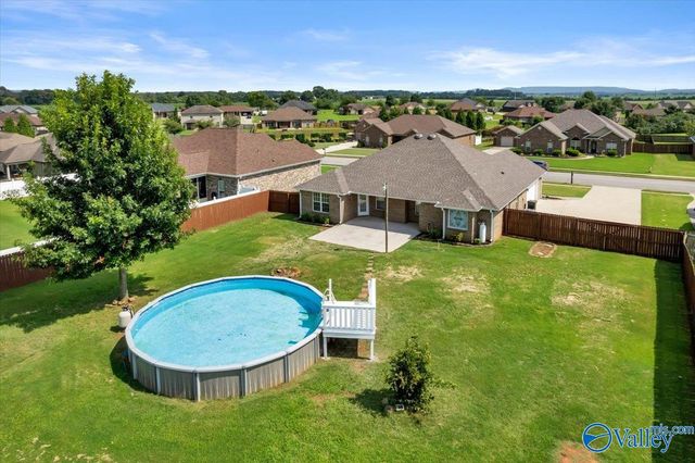 115 Evergreenview Drive, Hazel Green, AL 35750