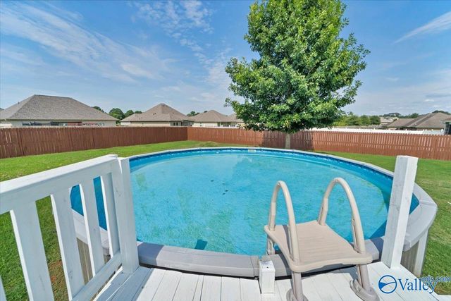 115 Evergreenview Drive, Hazel Green, AL 35750
