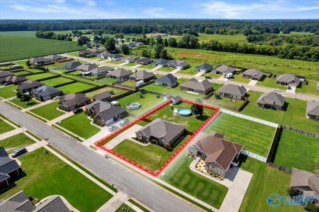 115 Evergreenview Drive, Hazel Green, AL 35750