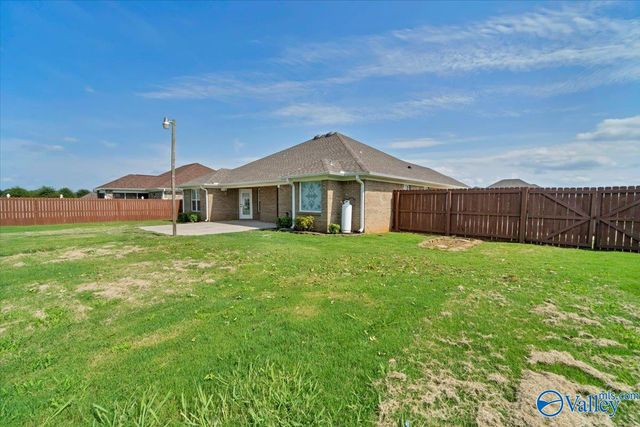 115 Evergreenview Drive, Hazel Green, AL 35750