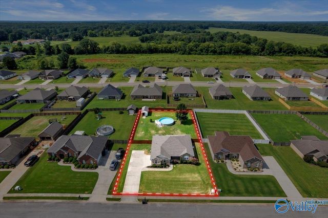 115 Evergreenview Drive, Hazel Green, AL 35750