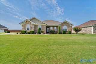 115 Evergreenview Drive, Hazel Green, AL 35750