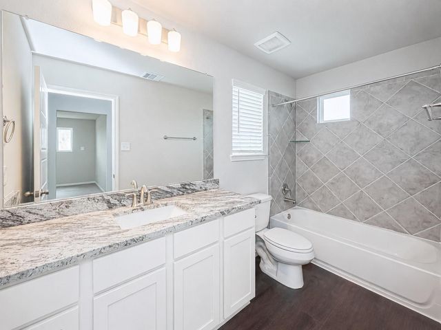 2111 Sanders Brook Drive, Baytown, TX 77521