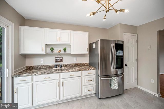 5706 E POINT CIR, Spotsylvania, VA 22551