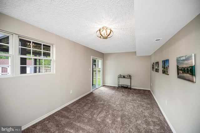 5706 E POINT CIR, Spotsylvania, VA 22551