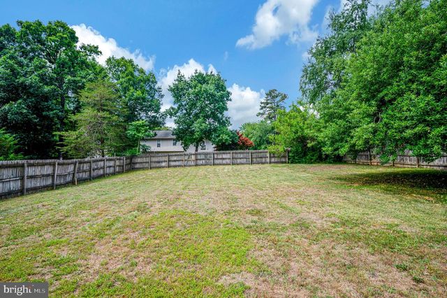 5706 E POINT CIR, Spotsylvania, VA 22551