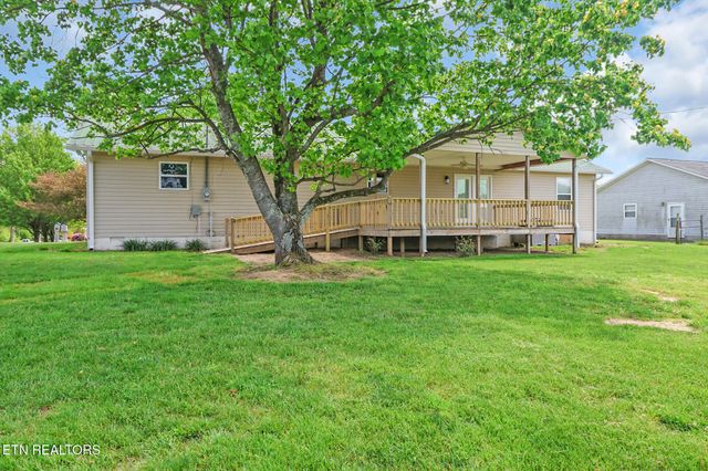 1228 Allardt Hwy, Jamestown, TN 38556