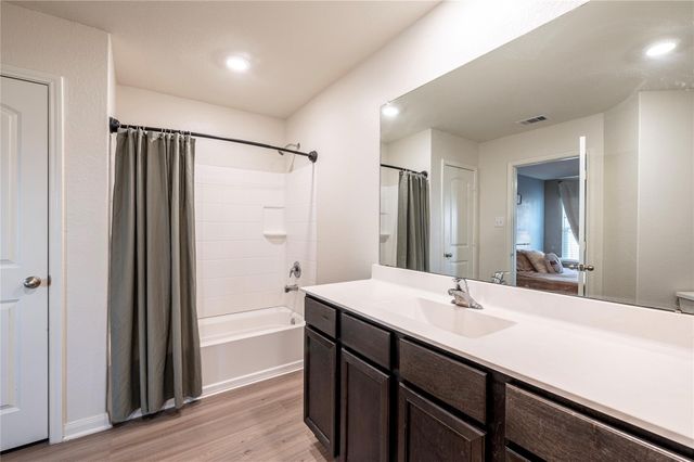 2933 Seacrest Lane, La Marque, TX 77568