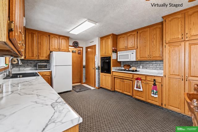 3177 County Road T Avenue, Fremont, NE 68025