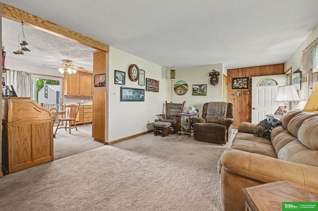 3177 County Road T Avenue, Fremont, NE 68025