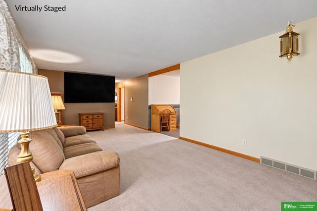 3177 County Road T Avenue, Fremont, NE 68025