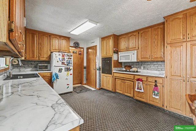 3177 County Road T Avenue, Fremont, NE 68025