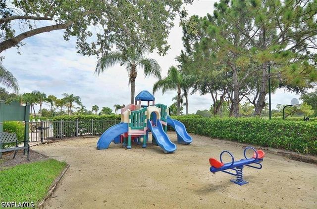 6017 TROPHY DR 601, Naples, FL 34110