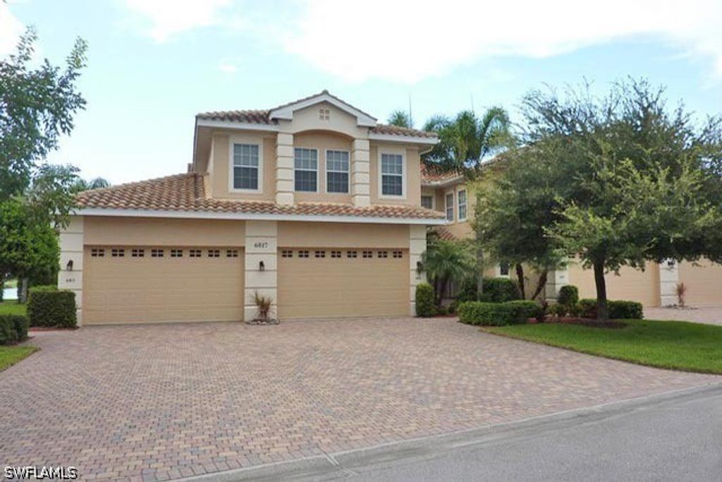 6017 TROPHY DR 601, Naples, FL 34110