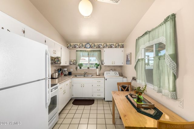 10801 W WINDSOR Drive, Sun City, AZ 85351