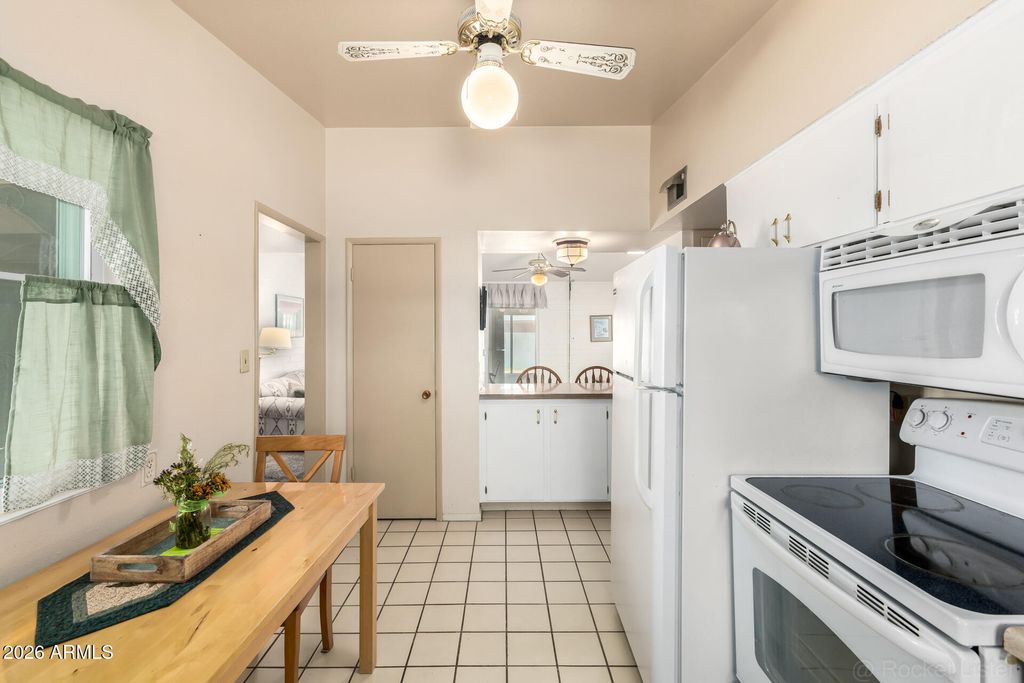 10801 W WINDSOR Drive, Sun City, AZ 85351 — photo 4
