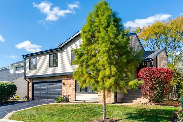 112 Ironwood Court, Rolling Meadows, IL 60008