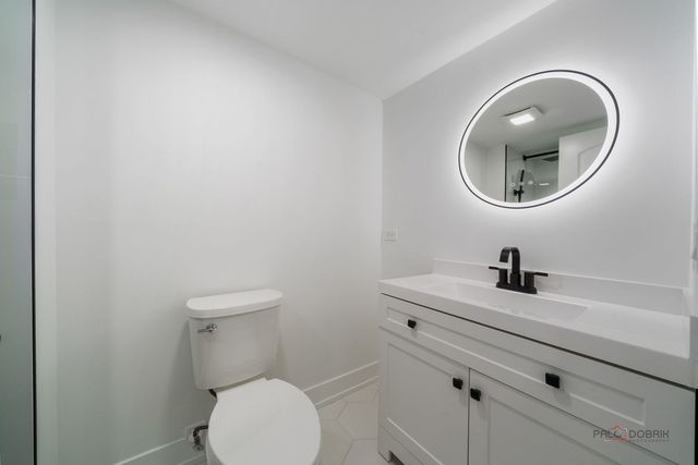 112 Ironwood Court, Rolling Meadows, IL 60008