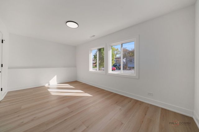 112 Ironwood Court, Rolling Meadows, IL 60008